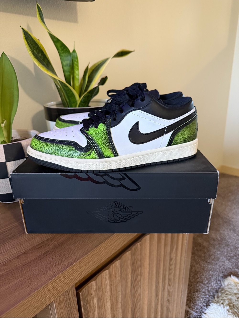 Jordan 1 Low SE - Wear away Green
